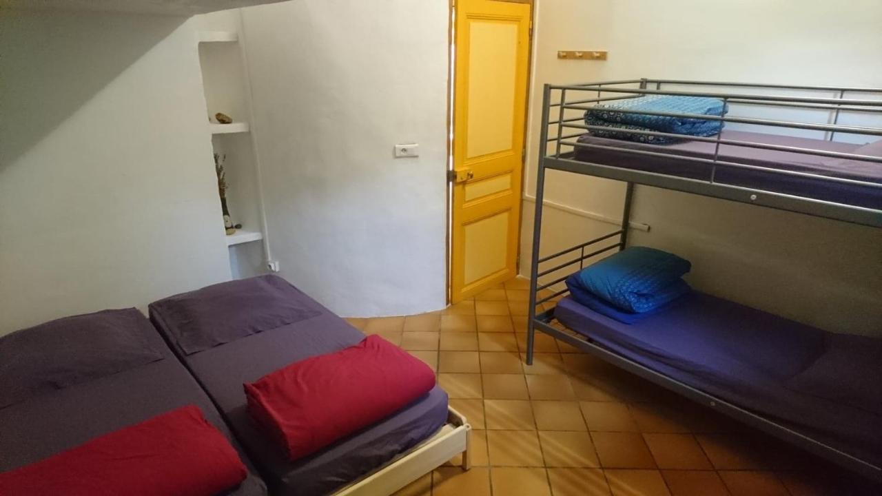 Chambres D'Hotes Gite Saint Roch Tuchan 外观 照片