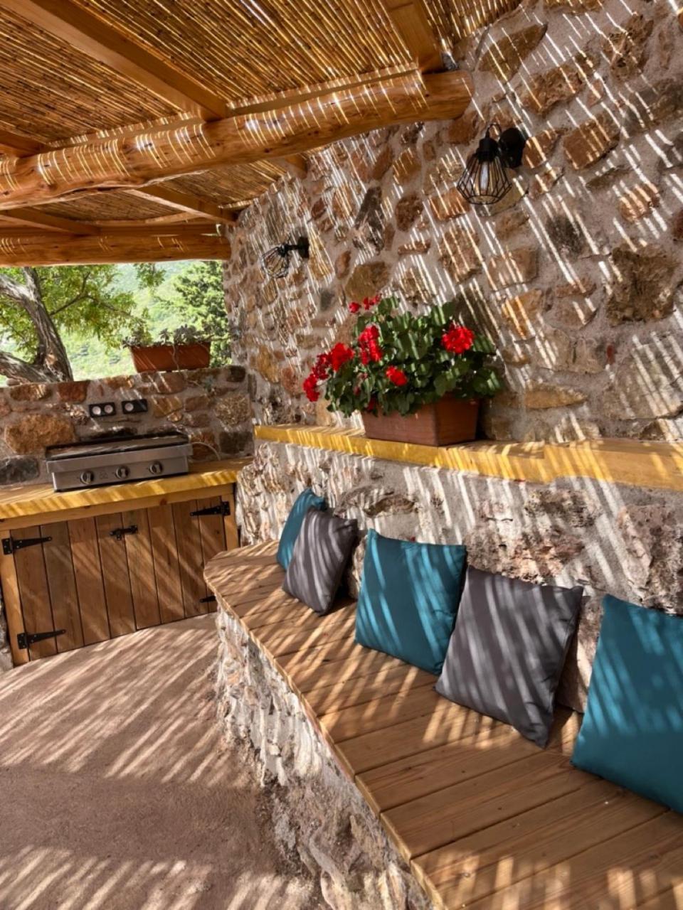 Chambres D'Hotes Gite Saint Roch Tuchan 外观 照片